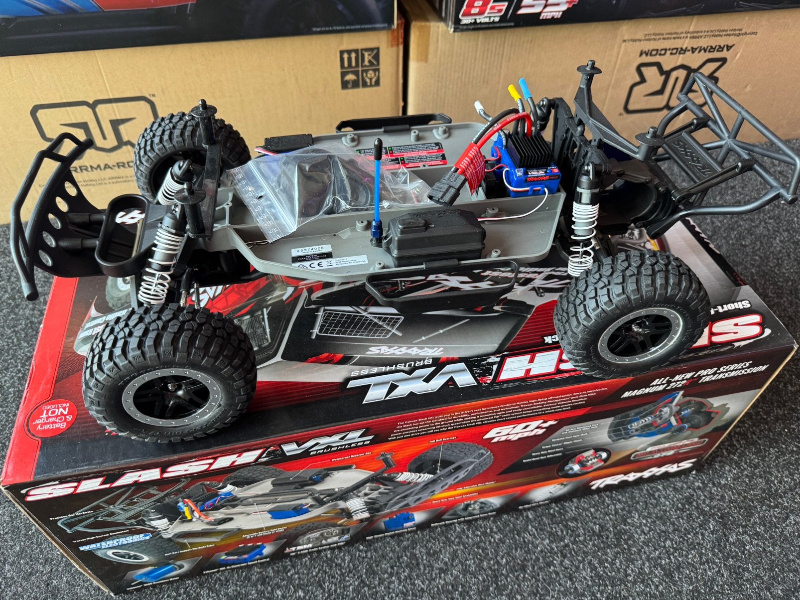 Traxxas Slash 2Wd rollend chassis, Hobby en Vrije tijd, Modelbouw | Radiografisch | Auto's, Ophalen of Verzenden, Zo goed als nieuw