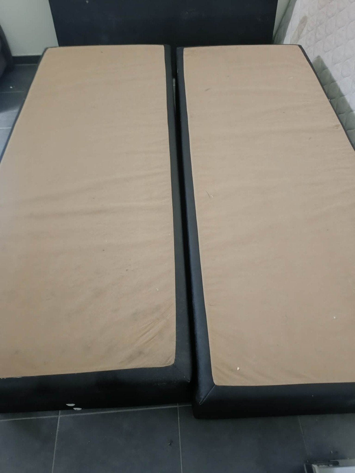 Gratis boxspring weg wegens verhuis, Huis en Inrichting, Slaapkamer | Boxsprings, Ophalen