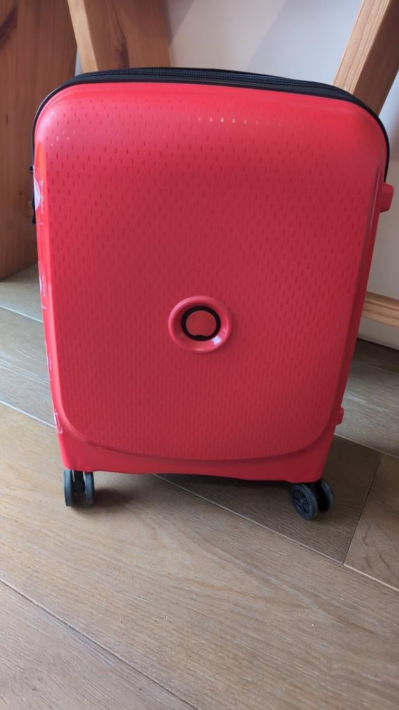 Valise cabine Delsey neuve, Bijoux, Sacs & Beauté, Valises, Neuf, Plastique dur, 50 à 60 cm, Poignée extensible, Enlèvement