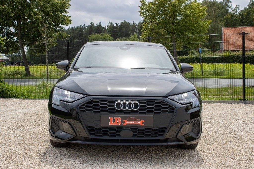 Audi A3 30 TFSI, Automaat, Achterwielaandrijving, Zwart, Leder