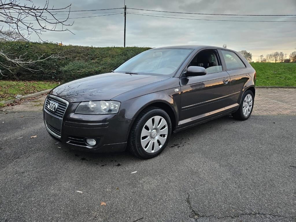 AUDI A3 1.9 TDi CUIR ATTACHE REMORQUE, Cuir, Achat, Entreprise, Boîte manuelle