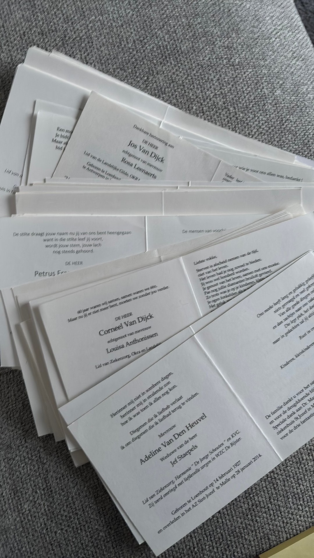 73 cartes de prière nées à Loenhout, Envoi, Image pieuse
