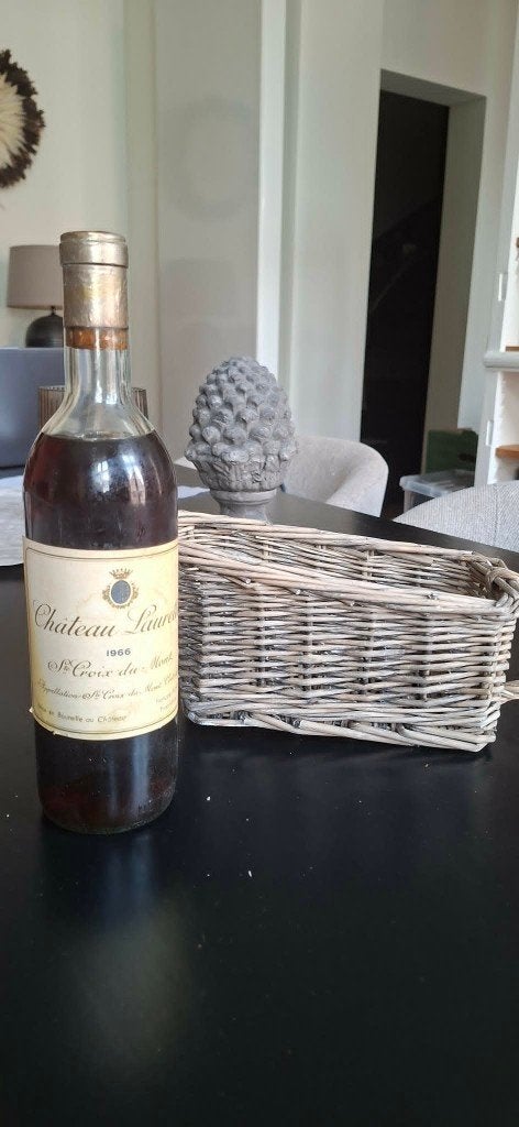 Bouteille de vin Chateau Laurette, St Croix du Mont, Collections, Vins, Enlèvement