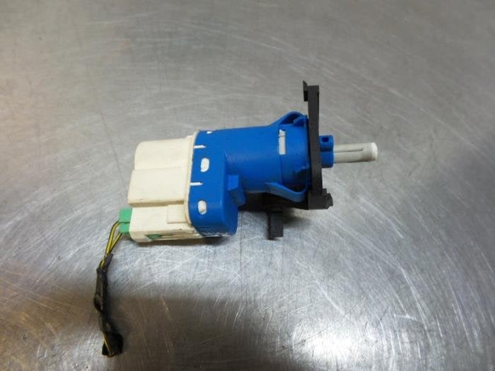 Commutateur feu de freinage d'un Ford Focus (Focus 04-), -, 3 mois de garantie, -, -