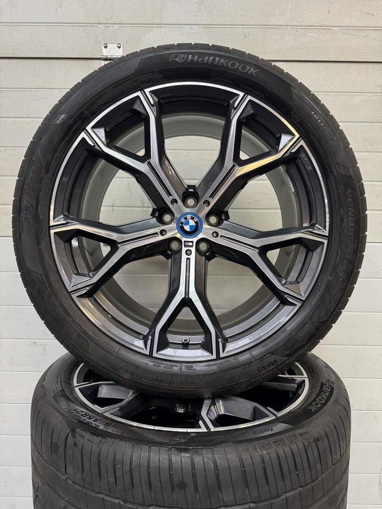 DEMO 21’’ BMW X5 X6 G05 G06 VELGEN ZOMERBANDEN ORIG 741M, Auto-onderdelen, Banden en Velgen, Gebruikt, -, 275 mm, -