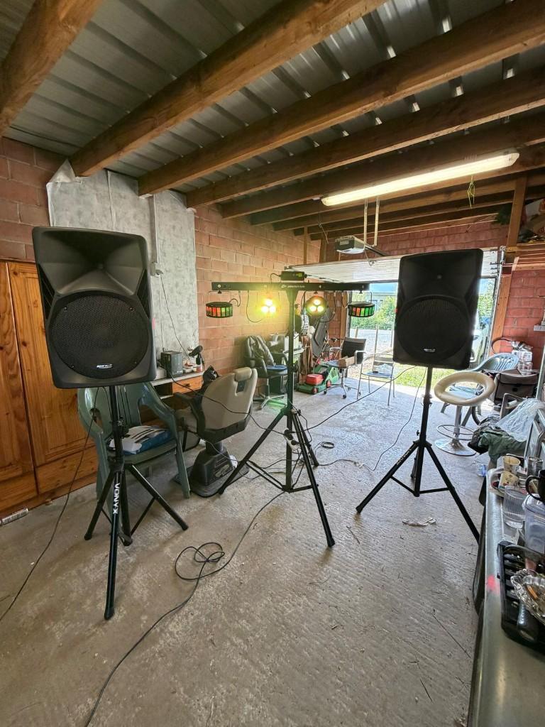 Luidsprekers + lichtbar: complete muziekinstallatie, Audio, Tv en Foto, Luidsprekerboxen, Ophalen, JBL, Zo goed als nieuw, Complete surroundset