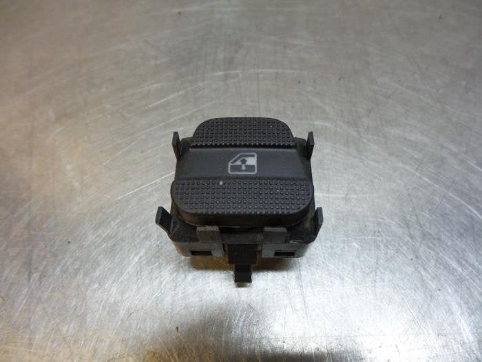 Commutateur vitre électrique d'un Volkswagen Golf (Golf 91-, Volkswagen, -, 3 mois de garantie, Utilisé