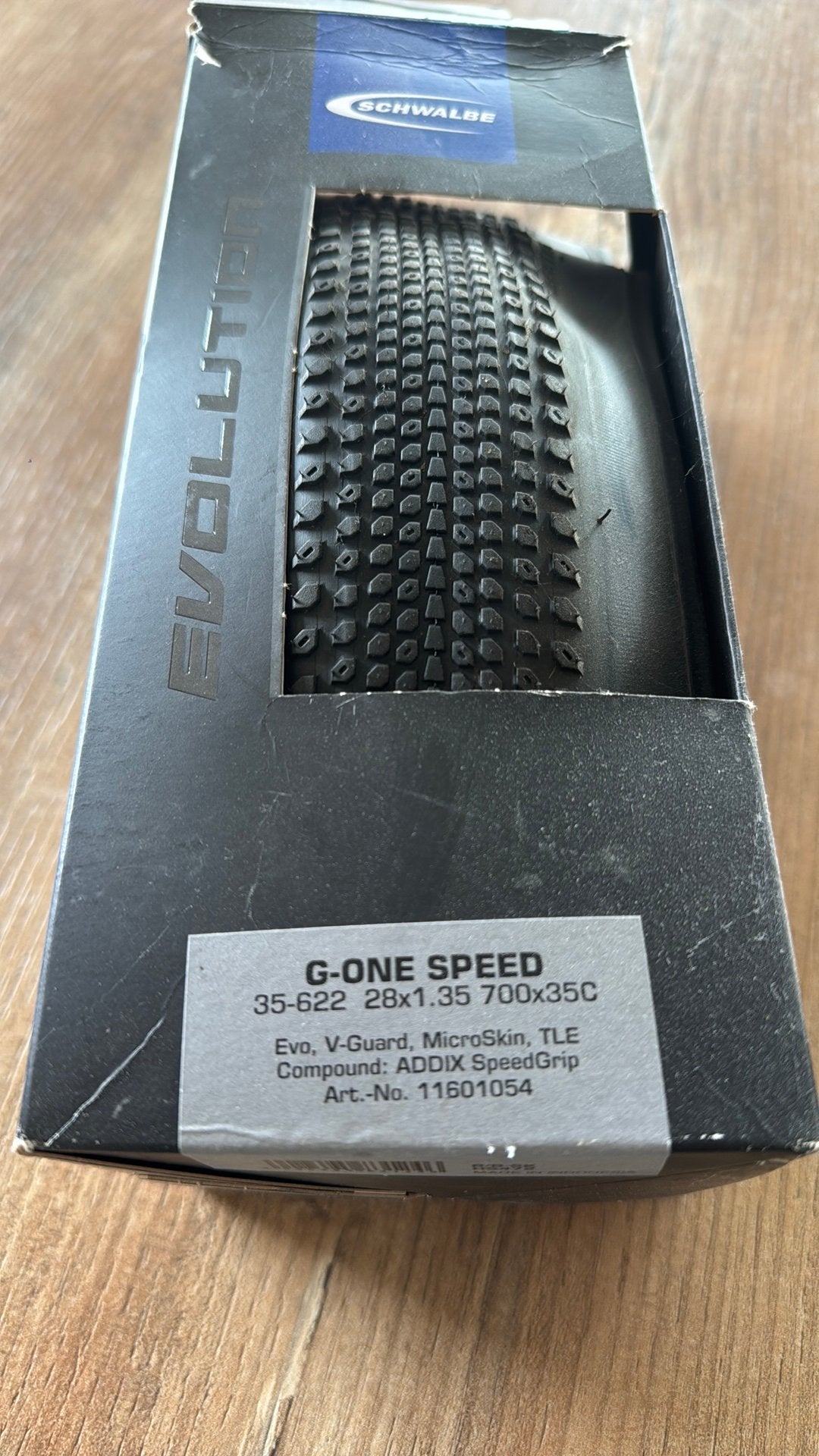 2 pneus schwalbe g one speed 700x35c, Musique & Instruments, Enlèvement, Comme neuf