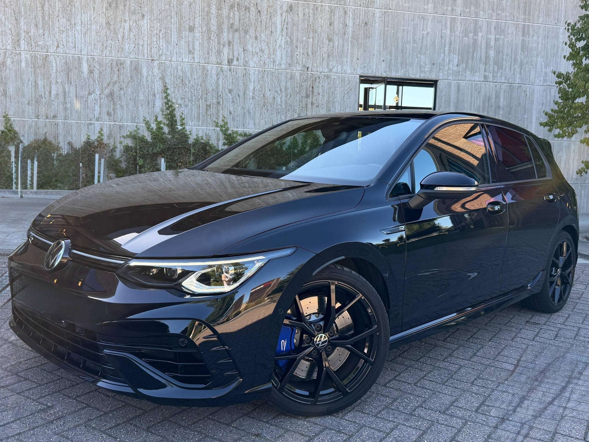 Volkswagen Golf R 4Motion 2.0TSI 320PK - Black Edition/CAMER, Automaat, https://public.car-pass.be/vhr/df57e5da-0a23-4ed8-a6bc-2f2ddcfba29c