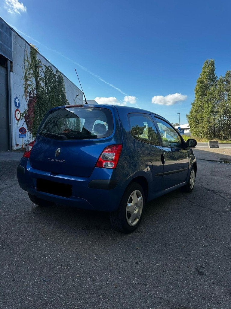 Renault twingo 1.2i   2008  Gekeurd vvk Gsm : 0484467445, Auto's, Voorwielaandrijving, Euro 5, Twingo, 4 cilinders