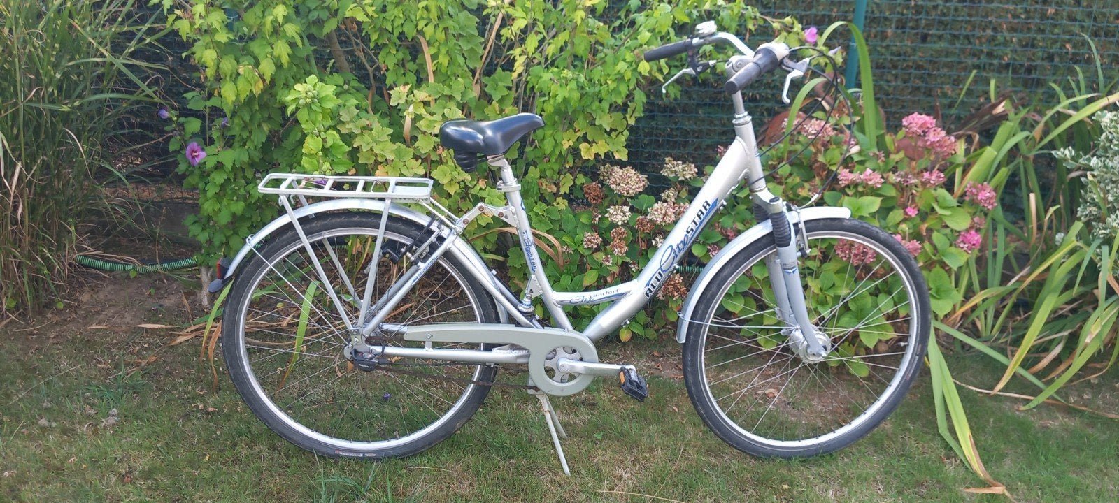 Fiets Alu met 7 vitessen - fietsslot - bel en steunpikkel, Velgrem, Versnellingen, Zo goed als nieuw, Ophalen
