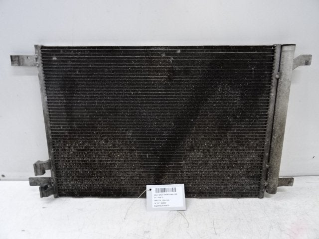 RADIATEUR CLIMATISATION Golf Sportsvan (AUVS) (5Q0816411AH), Volkswagen, Mevr. I. Hauben, Utilisé, Rue de l'Espoir 34 34
4030  GRIVEGNÉE, BE