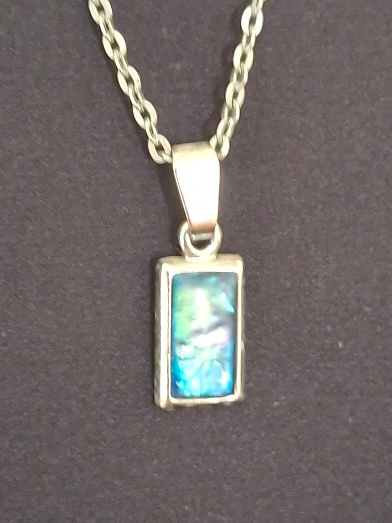 Halsketting met turquoise steen, Gebruikt, Ophalen of Verzenden, Groen, Overige materialen