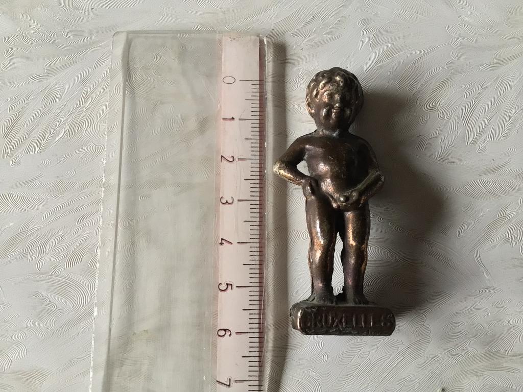 Manneke pis Brussel(s) erfgoed, Antiek en Kunst, Ophalen of Verzenden, Koper