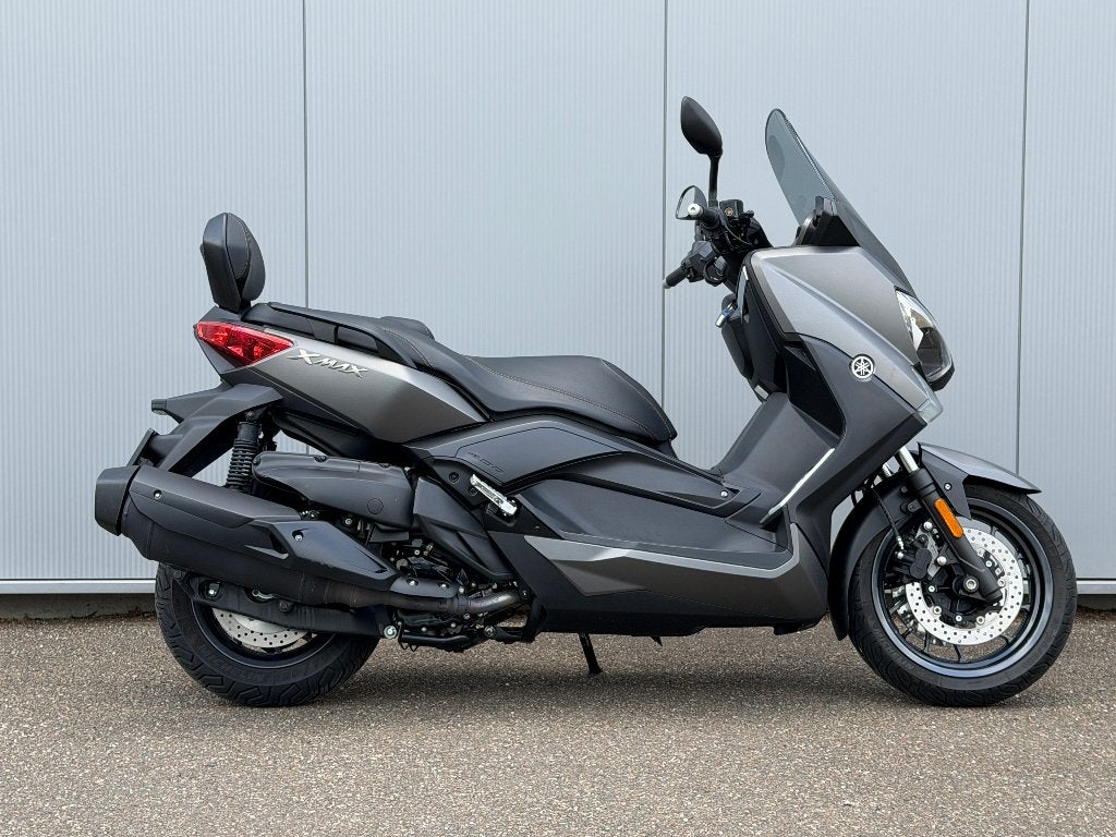 Yamaha X-Max 400 met handverwarming / Topstaat / 2017, Motoren, Scooter, 395 cc, Bedrijf, ABS