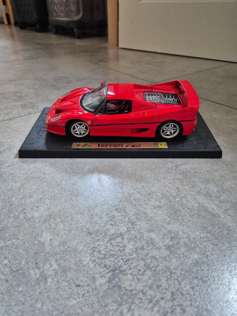 Maisto ferrari f50 1995, Hobby en Vrije tijd, Modelauto's | 1:18, Ophalen of Verzenden, Maisto