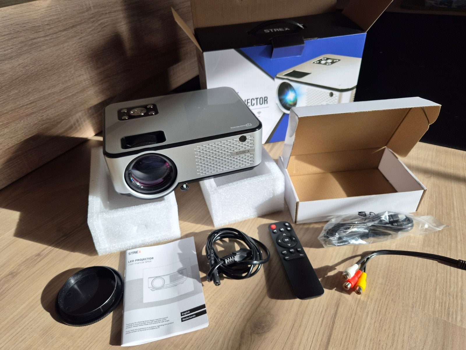 Strex Led Projector, Audio, Tv en Foto, Ophalen of Verzenden, Nieuw, LED