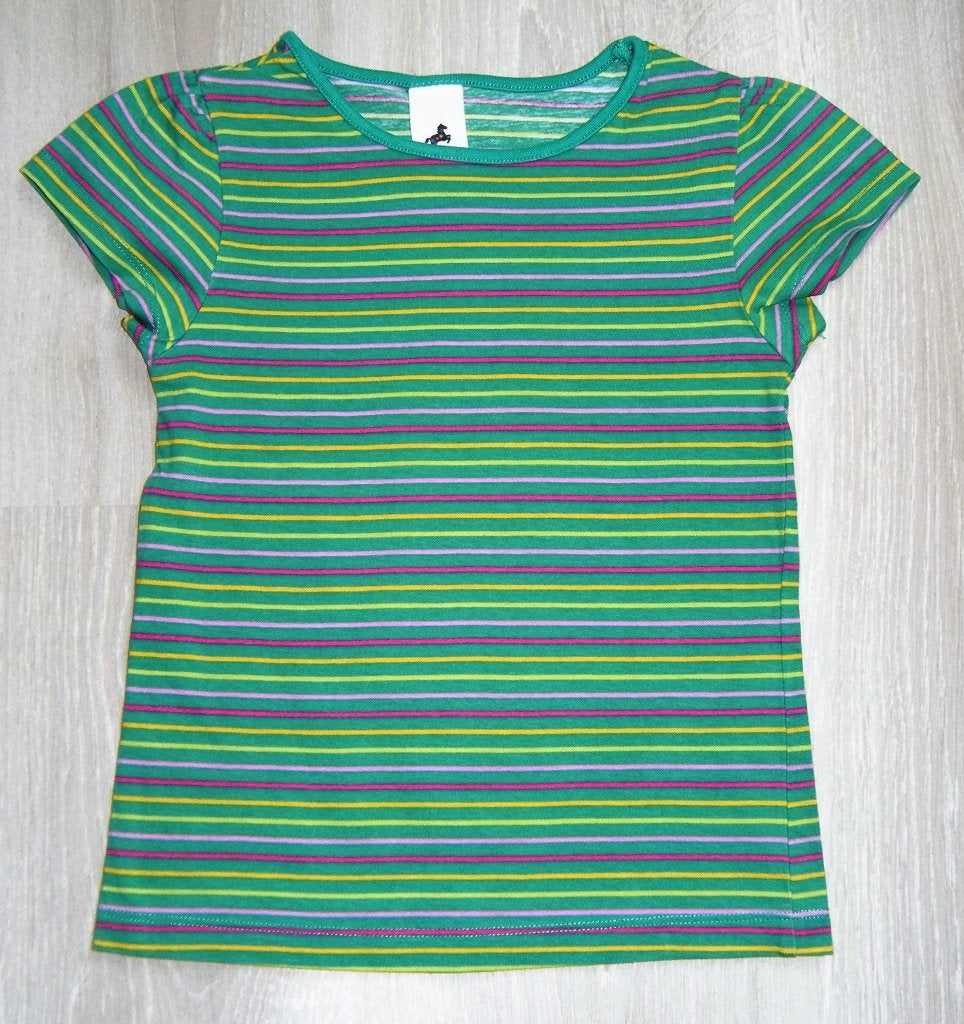 Verschillende t-shirts, maat 116, C&A, Enlèvement ou Envoi, Chemise ou À manches longues, Comme neuf