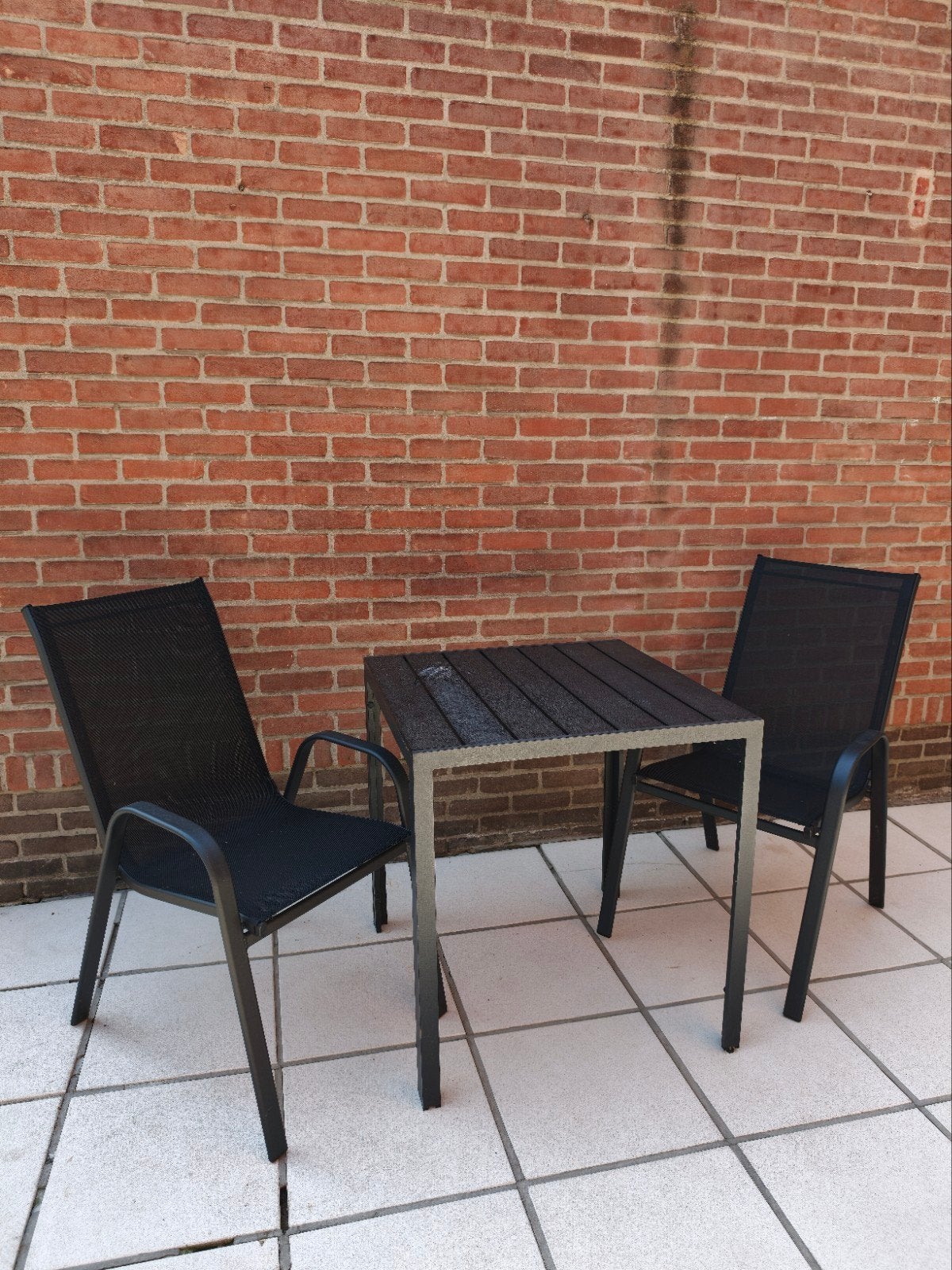 tafeltje met twee stoelen, Kunststof, Gebruikt, Tuinset, Ophalen
