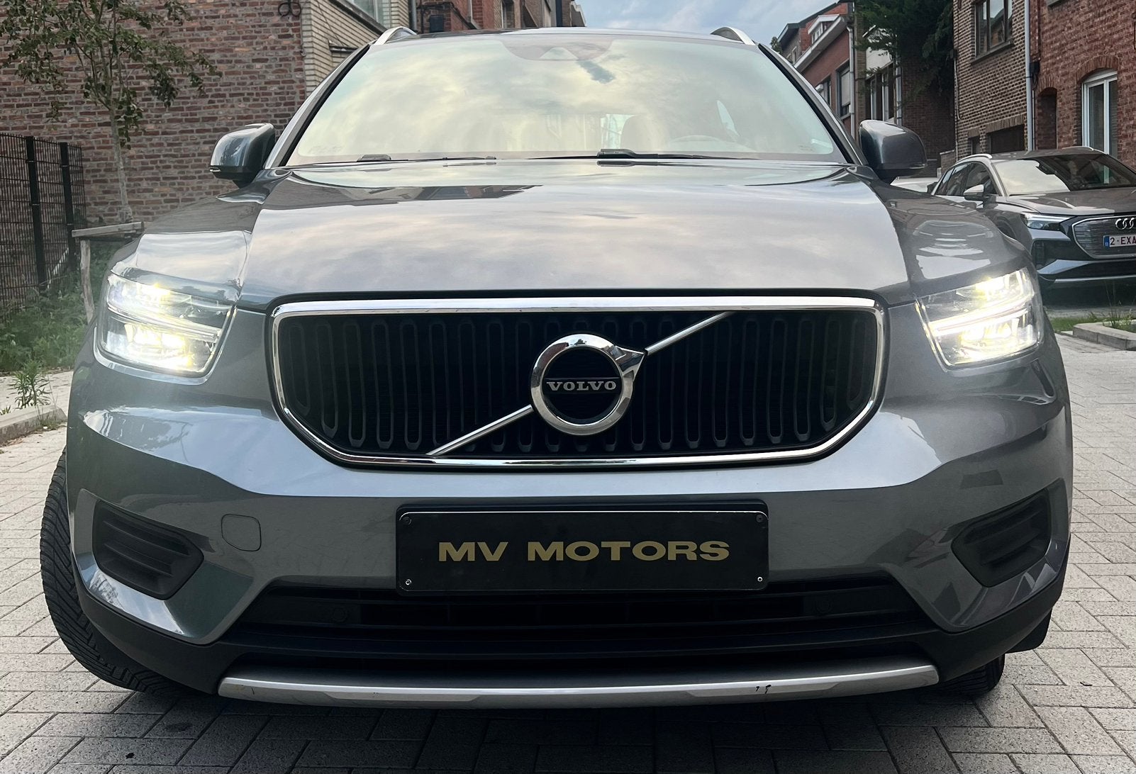 Volvo XC40 SUV Momentum, T3 Benzine 156 /eerste eigenaar!, Dealer onderhouden, Stof, Bedrijf, Handgeschakeld
