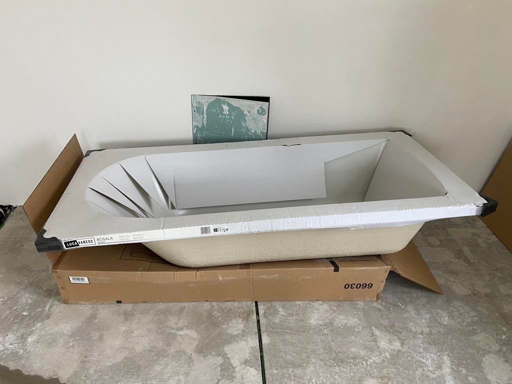 Baignoire blanche mate 160 x 70, Enlèvement, Comme neuf, Baignoire