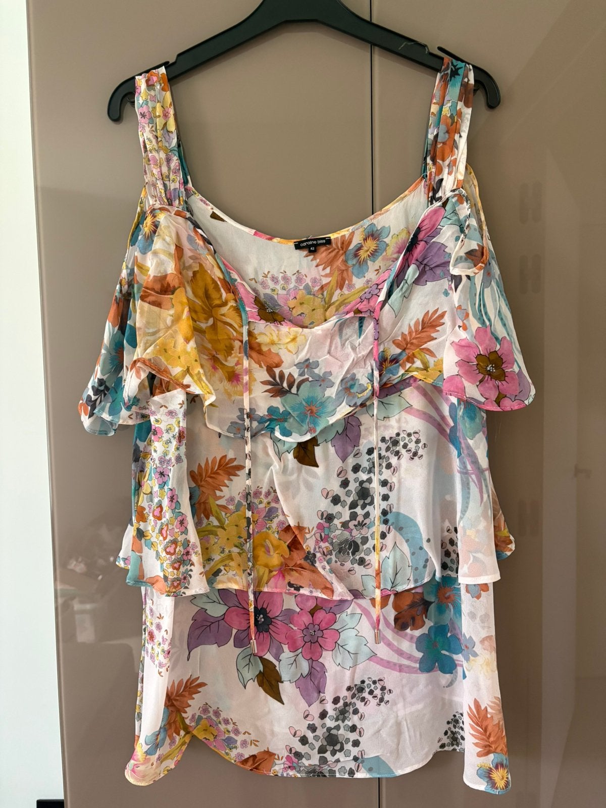 Caroline Biss top, Overige kleuren, Maat 42/44 (L), Ophalen of Verzenden, Zo goed als nieuw