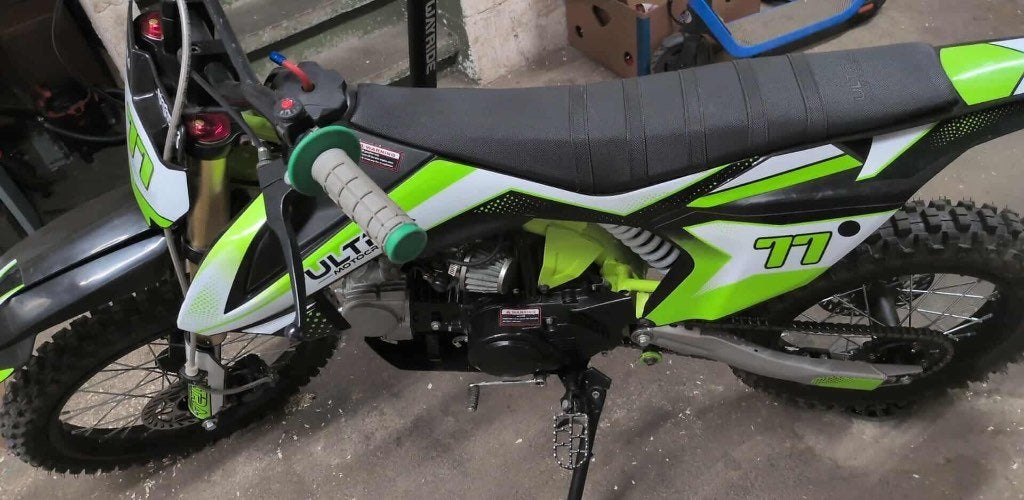 Dirt 125, Enlèvement