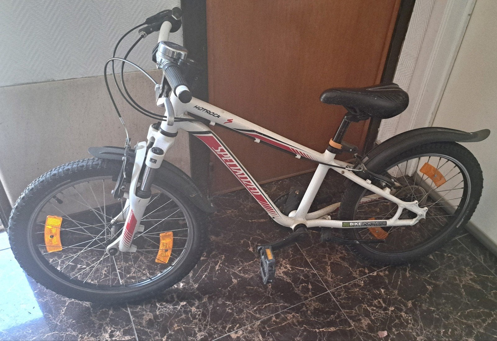specialized modèle hotrock 20 pouces vitesses suspensions, Vélos & Vélomoteurs, Enlèvement, Utilisé, 20 pouces, Vitesses