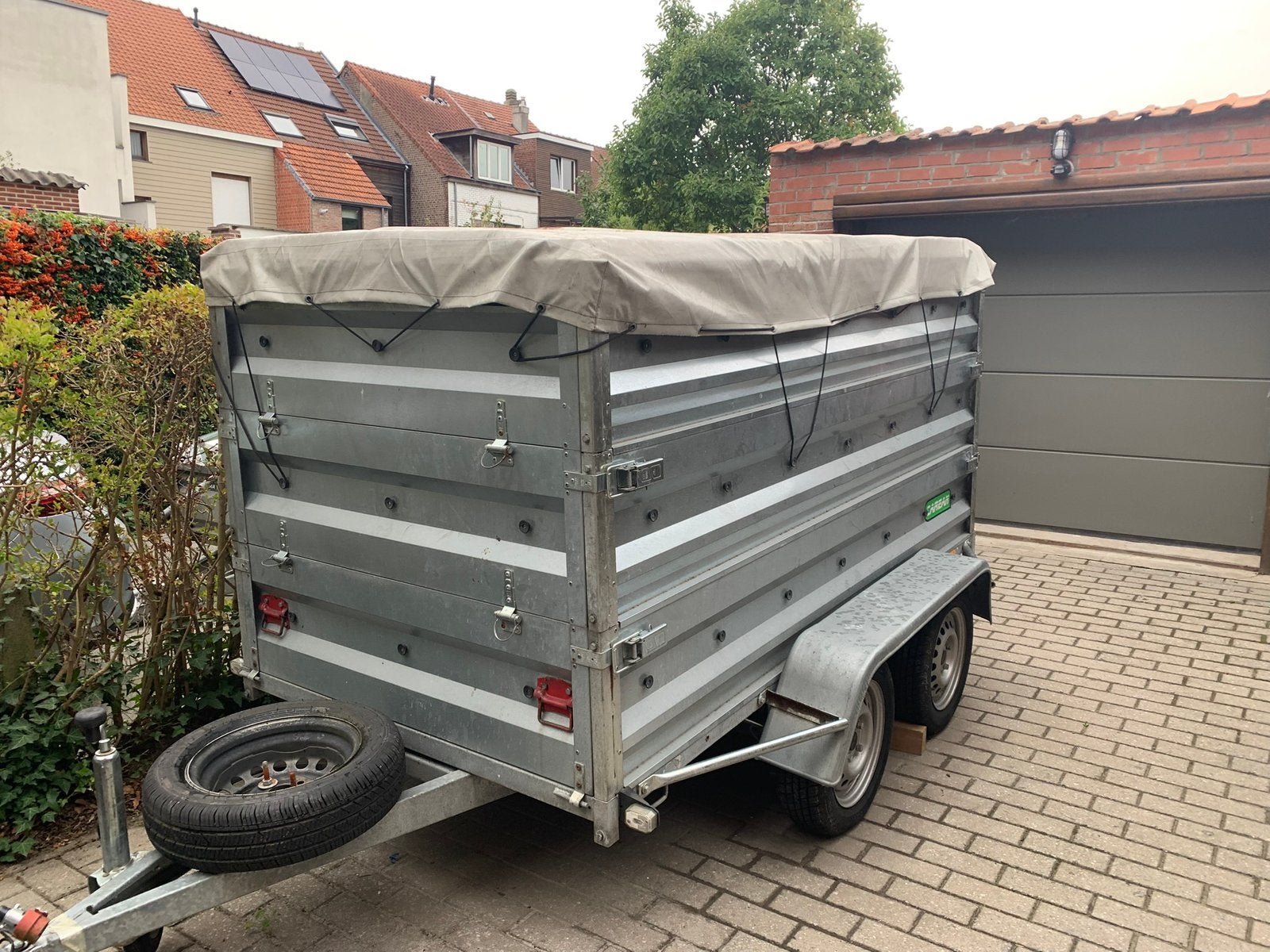 Aanhangwagen dubbelas, Ophalen, Gebruikt