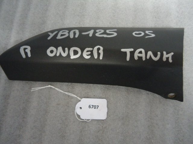 YBR125 2007 - 2011 Yamaha Cover Cover onder tank D1-13193, Motos