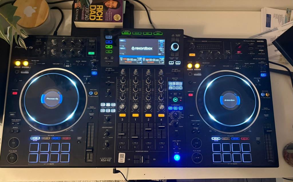 Pioneer dj xdj-xz controller met 2 pioneer dj-vm-80 boxen, Muziek en Instrumenten, Ophalen, Zo goed als nieuw, Pioneer