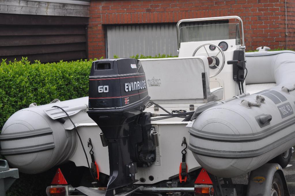 ribboot, Watersport en Boten, Rubberboten, Gebruikt, Benzine, Minder dan 70 pk, Overige materialen