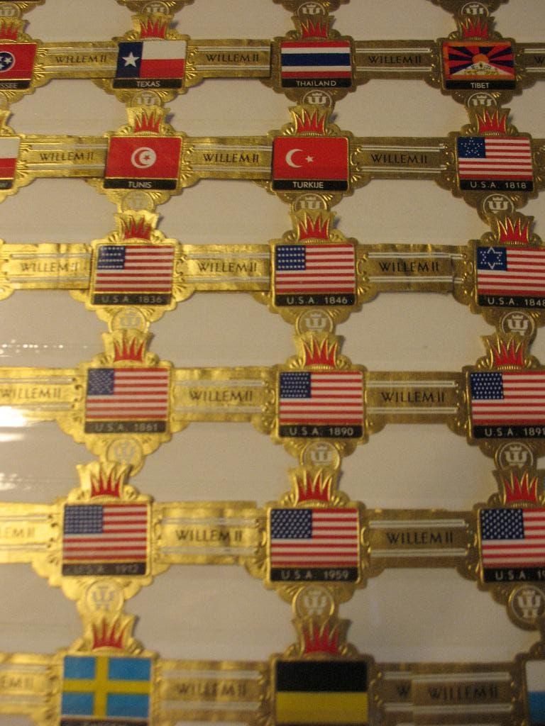 Les groupes de cigares Willem Two.Série de drapeaux de pays., Enlèvement ou Envoi, Comme neuf, Bagues de cigare