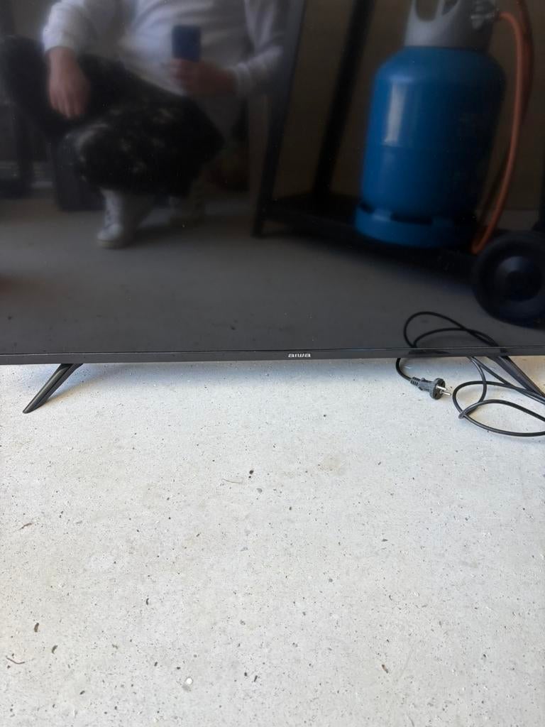 Tv aiwa nieuw, Ophalen, Zo goed als nieuw