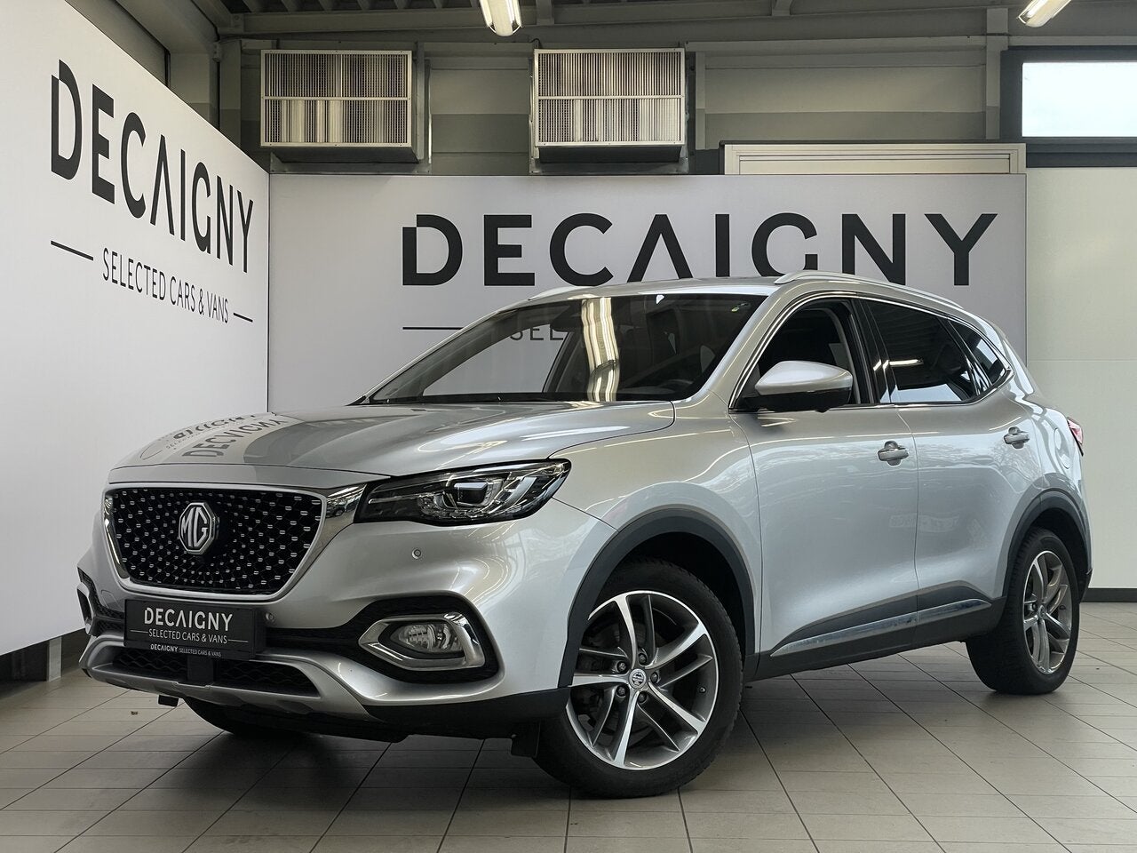 MG EHS 1.5 T-GDI Luxury PHEV *Pano dak*360° Camera, Autos, MG, 0 kg, Euro 6, 0 kg, Noir
