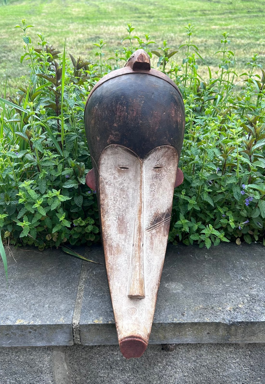 Masque africain, Enlèvement