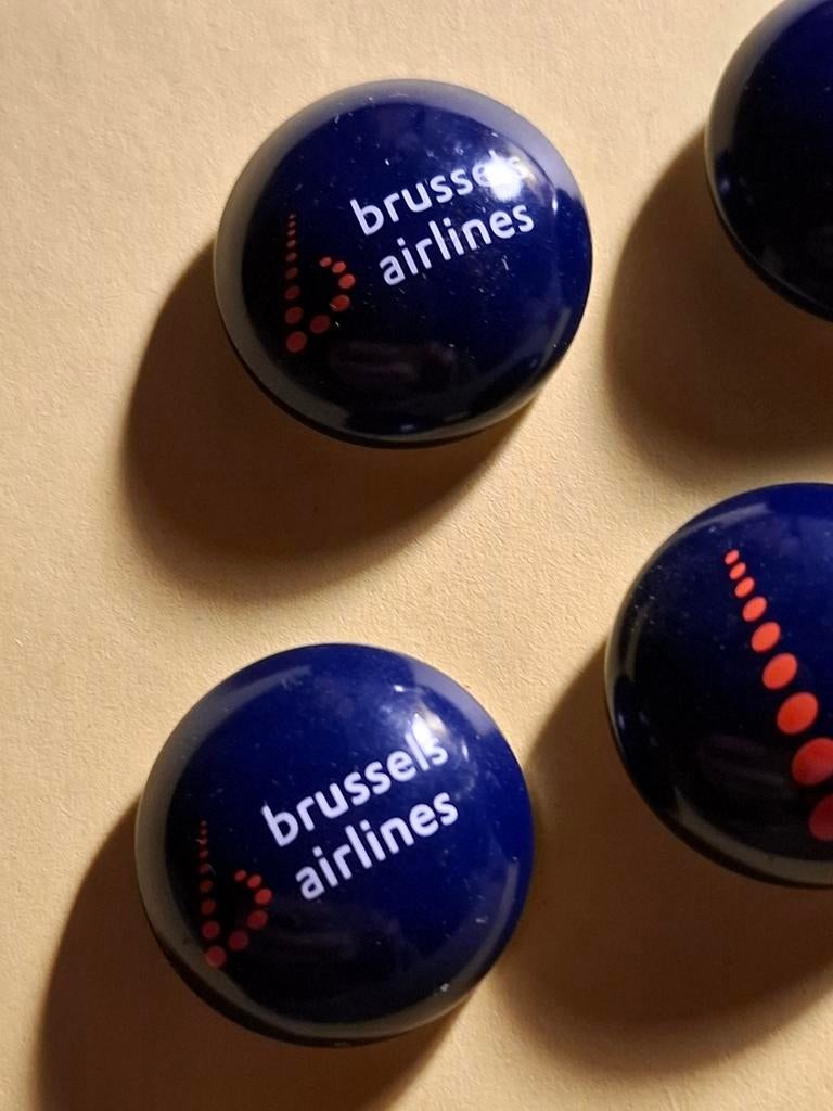 4 magneten Brussels Airlines,  collectors item, Collections, Aviation, Enlèvement