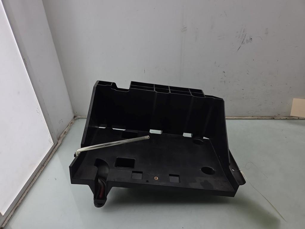 BAC A BATTERIE Mercedes-Benz Sprinter 3,5t (907.6 / 910.6), Autos : Pièces & Accessoires, Batteries & Accessoires, Dhr. J. Ham