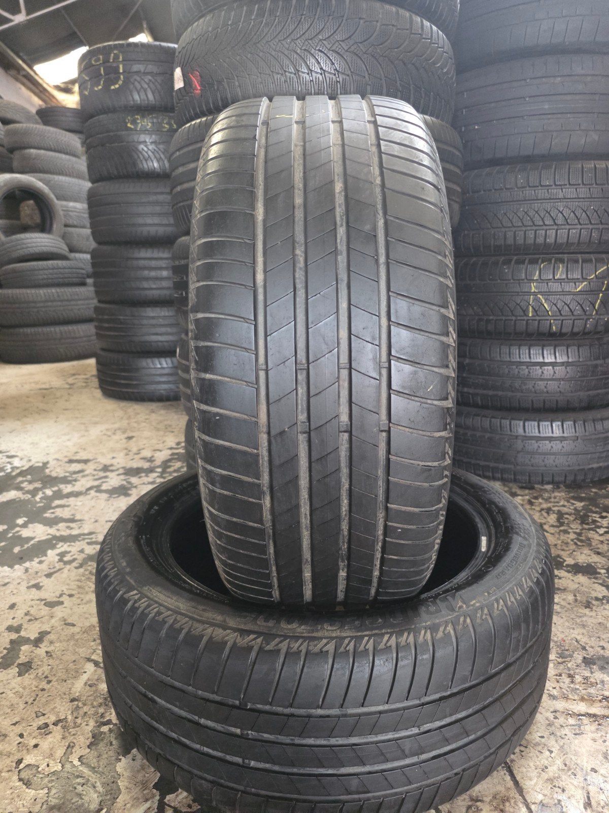 245 45 18 Bridgestone avec montage et équilibrage, Enlèvement