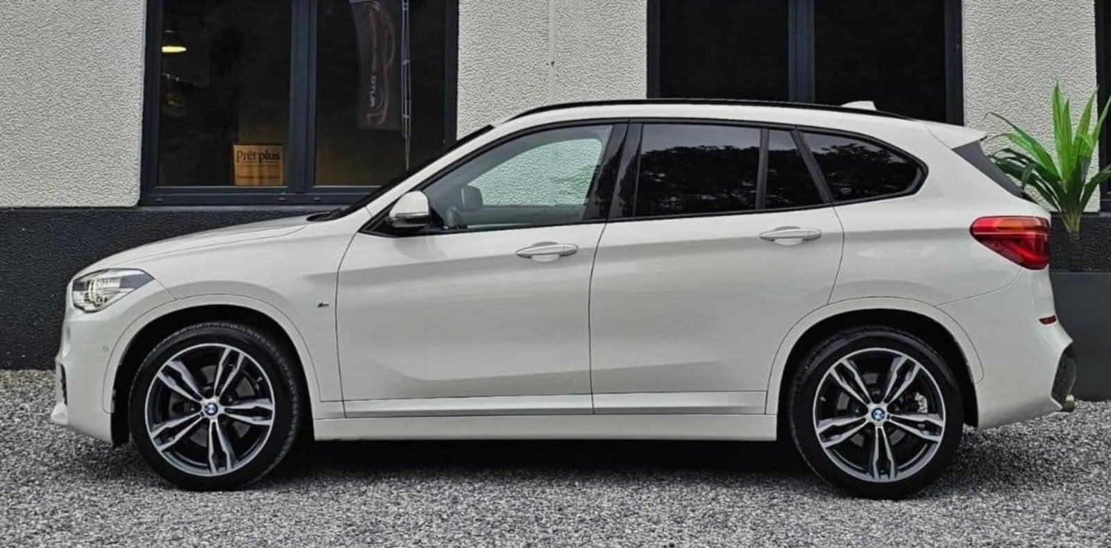 BMW X1 sDrive full Pack M (interieur en exterieur), Auto's, Euro 6, 4 cilinders, Alcantara, Wit