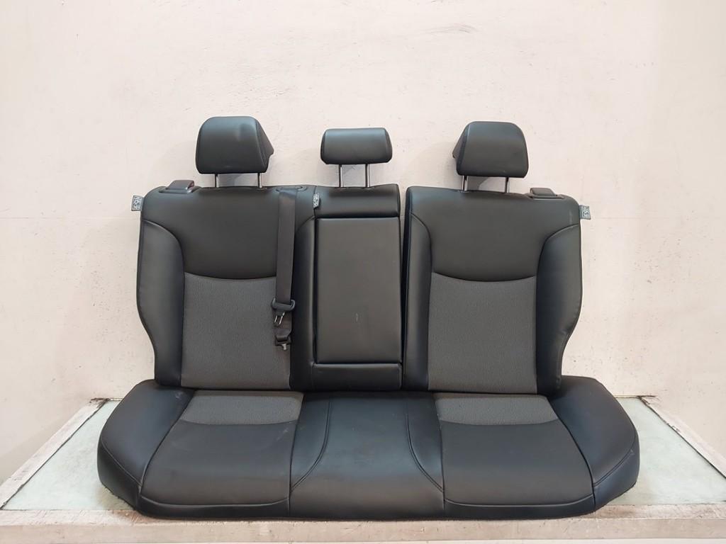 ACHTERBANK Toyota Corolla Cross (01-2020/-), Auto-onderdelen, Dhr. J. Ham, Gebruikt, Administratie@autoham.nl, Toyota