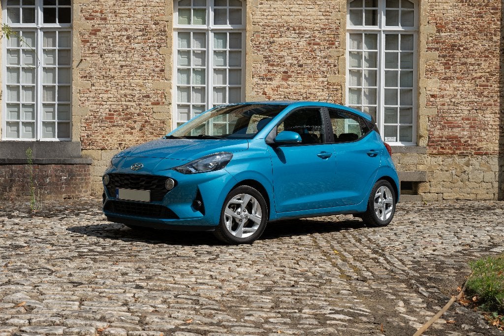 Hyundai i10 (2020, 4 cylindres 1,2 L, automatique), Autos, Achat, Euro 6, Entretenue par le concessionnaire, Noir