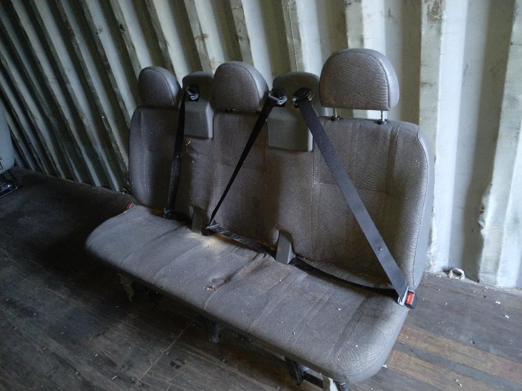 Banquette 3 place Ford Transit 2001 et plus, Autres marques, Autres méthodes, 22 à 36 kg, Enlèvement