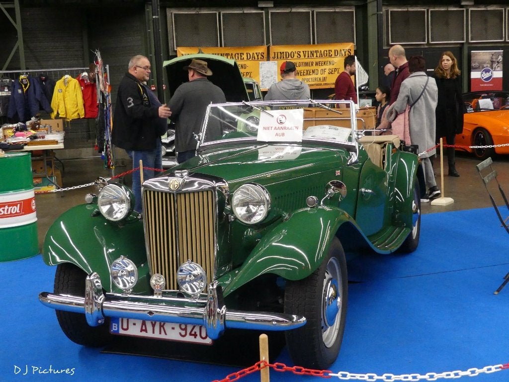 MG TD 1951, Autos, Bluetooth, Achat, Beige, Boîte manuelle