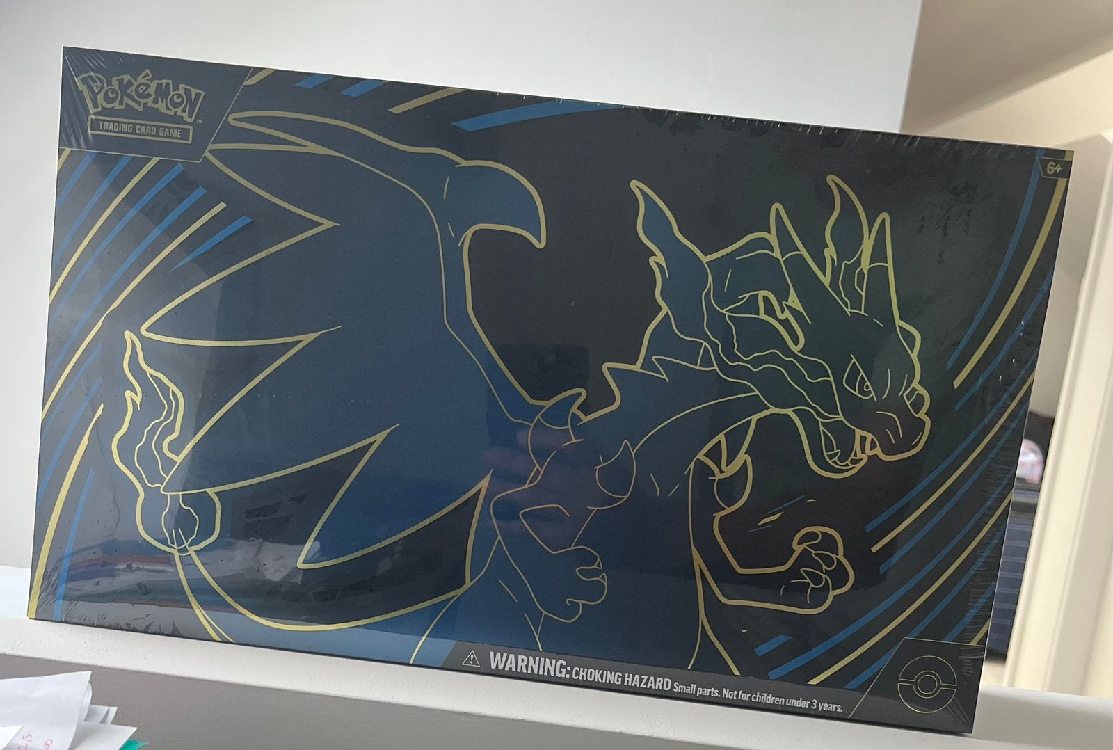 Mega Charizard X ex Ultra-premium collection, Hobby en Vrije tijd, Verzamelkaartspellen | Pokémon, Ophalen, Nieuw