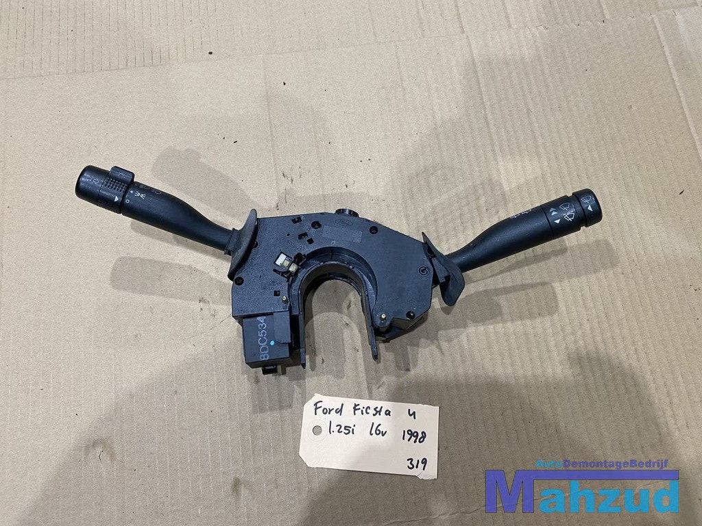 FORD FIESTA 4 knipperlicht ruitenwisser schakelaar 95-2003, Info@ford.com, Ford Motor Company, American Road 1
48126  Dearborn