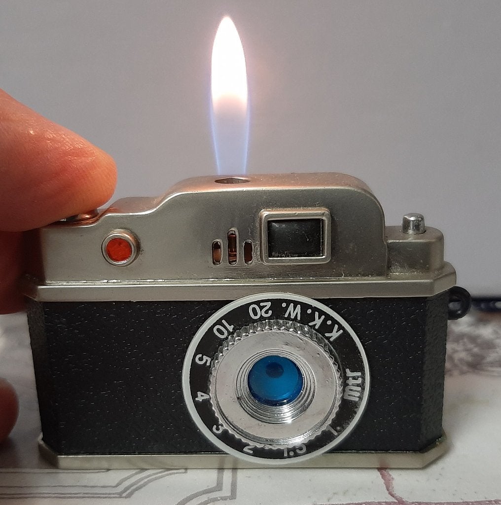 Miniatuurcamera-aansteker uit de jaren 60, Ophalen of Verzenden, Gebruikt, Aansteker