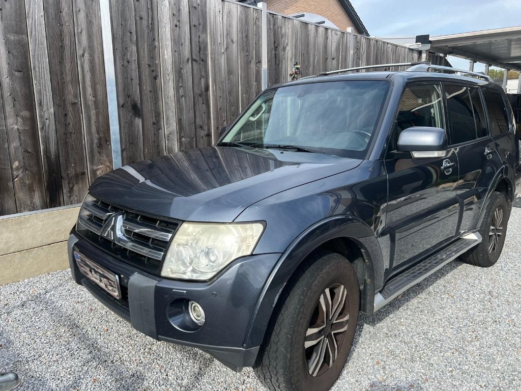 Mitsubishi Pajero V98 3.2 DI-D 4x4 Automaat – Lichte vracht, Autos, Cuir, Achat, 2375 kg, 2 places