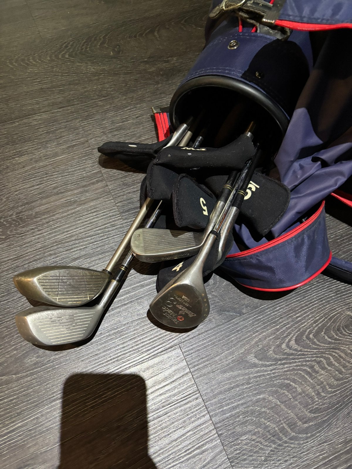 Set de golf femme gauchère Demi-série avec sac de transport, Sports & Fitness, Enlèvement, Comme neuf, Sac