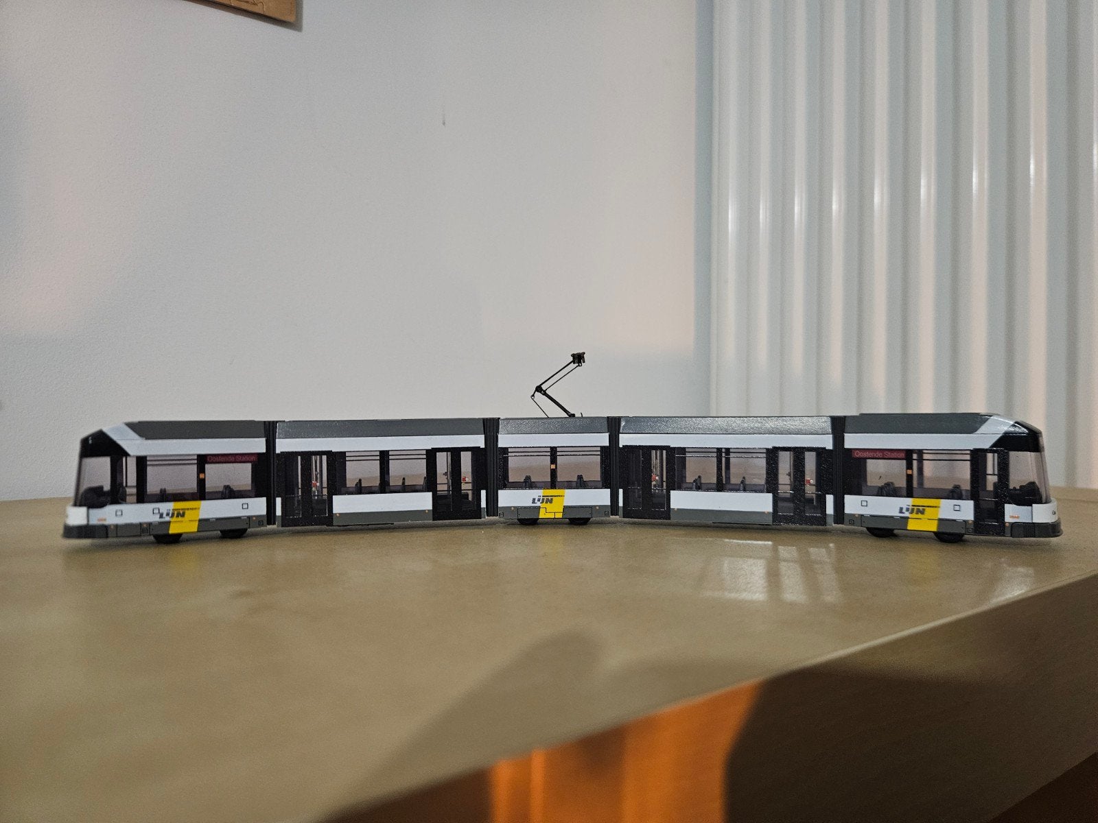 Tram De Lijn (Oostende Station), Ophalen of Verzenden, Nieuw, Tram, Schaalmodel